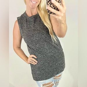 Banana Republic Sleeveless gray top. Medium.